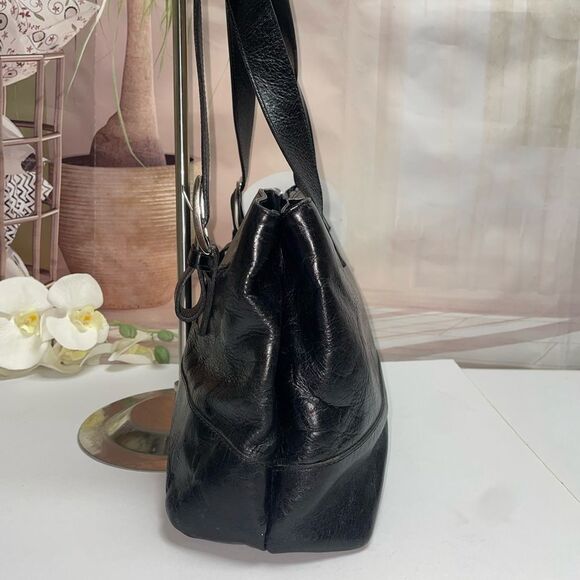 Chic Black Leather Liner Bella Shoulder Bag - Picture 4 of 13